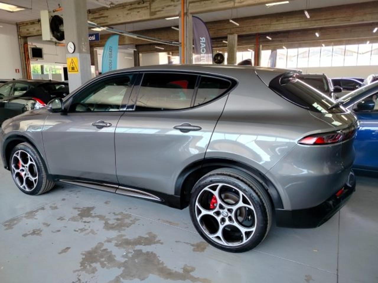 Alfa Romeo Alfa Romeo Tonale usata, con cerchi in lega