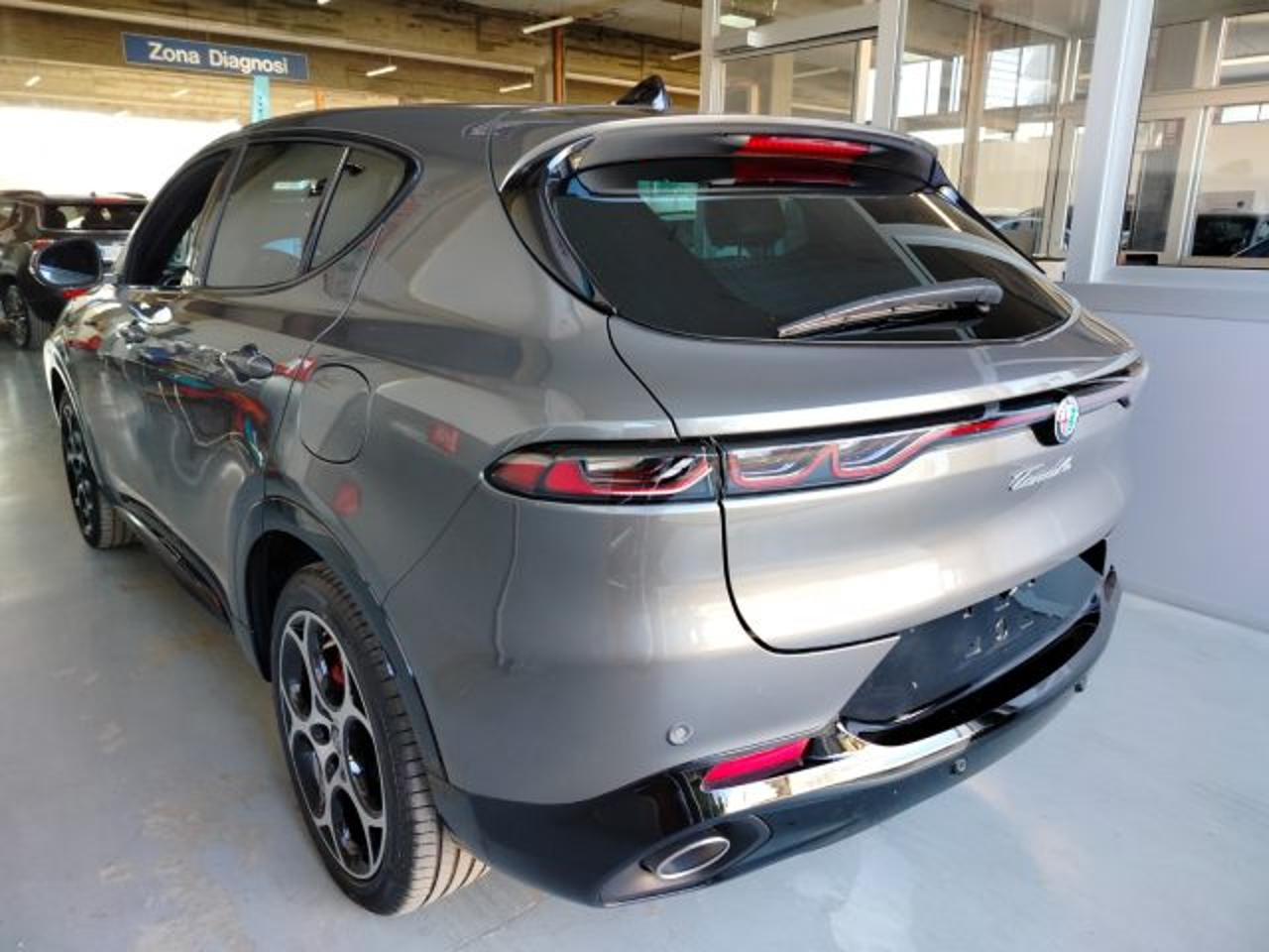 Alfa Romeo Alfa Romeo Tonale usata, con cerchi in lega