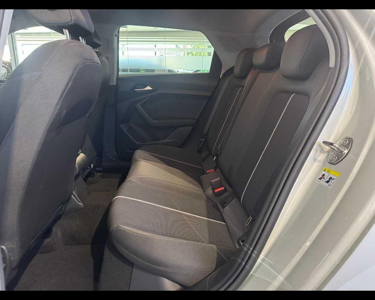Audi Audi A1 usata, con bracciolo porta oggetti