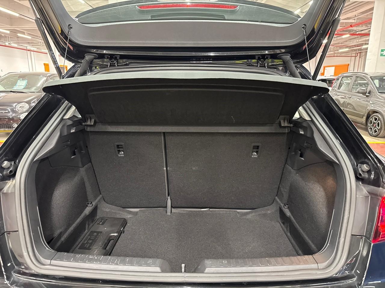 Audi Audi A1 usata, con cinture sicurezza post. conducente, cinture sicurezza post. passeggero, cinture sicurezza post. centrale a 3 punti
