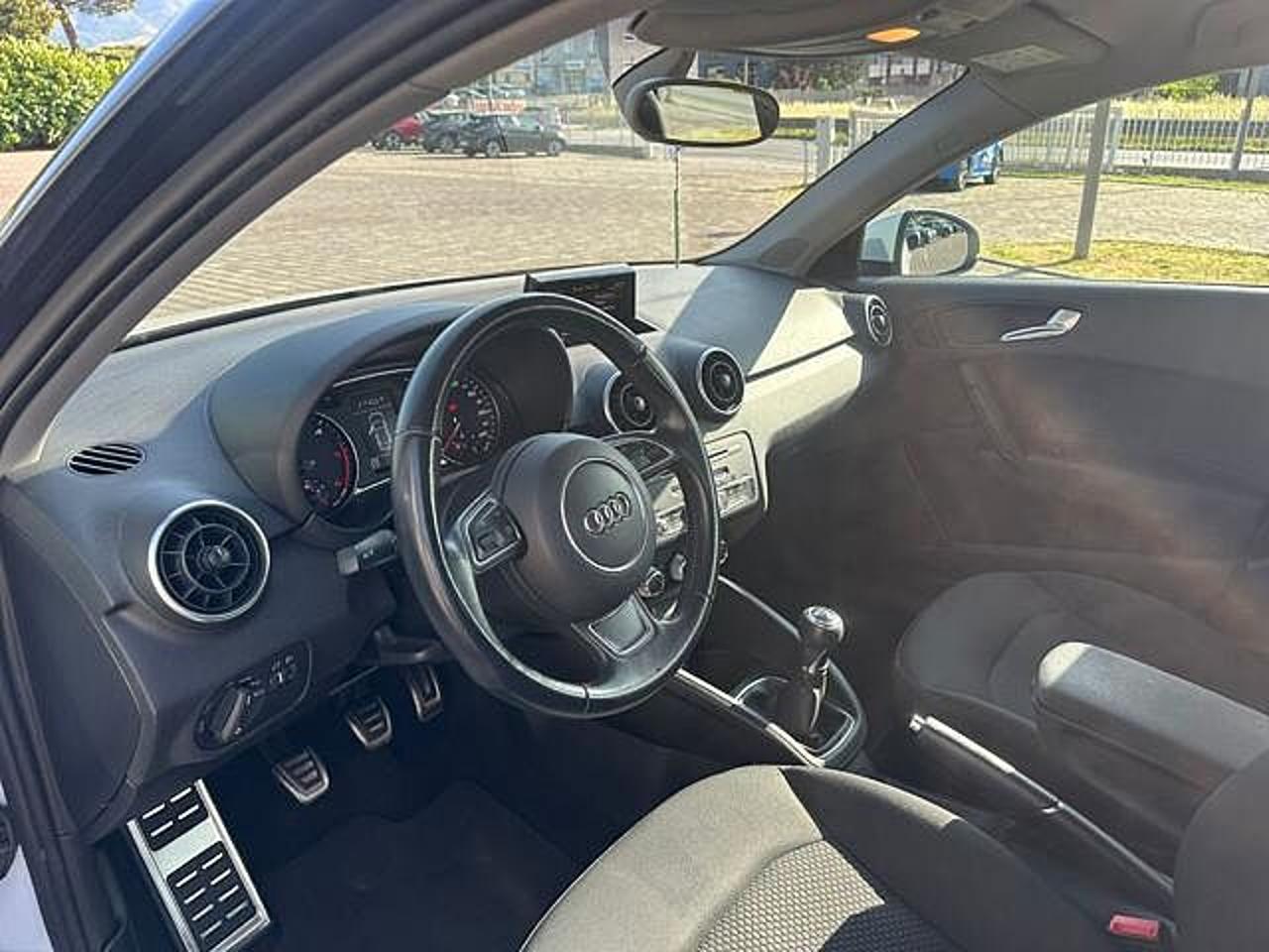 Audi Audi A1 usata, con chiusura centralizzata