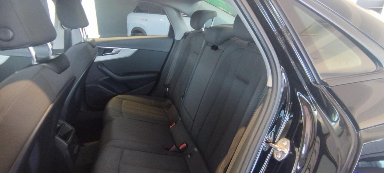 Audi Audi A4 usata 25