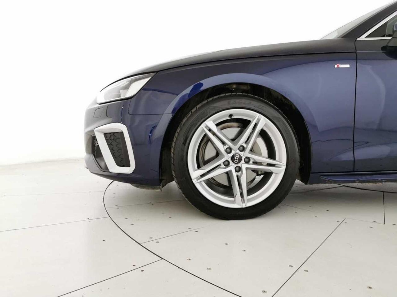 Audi Audi A4 usata 16