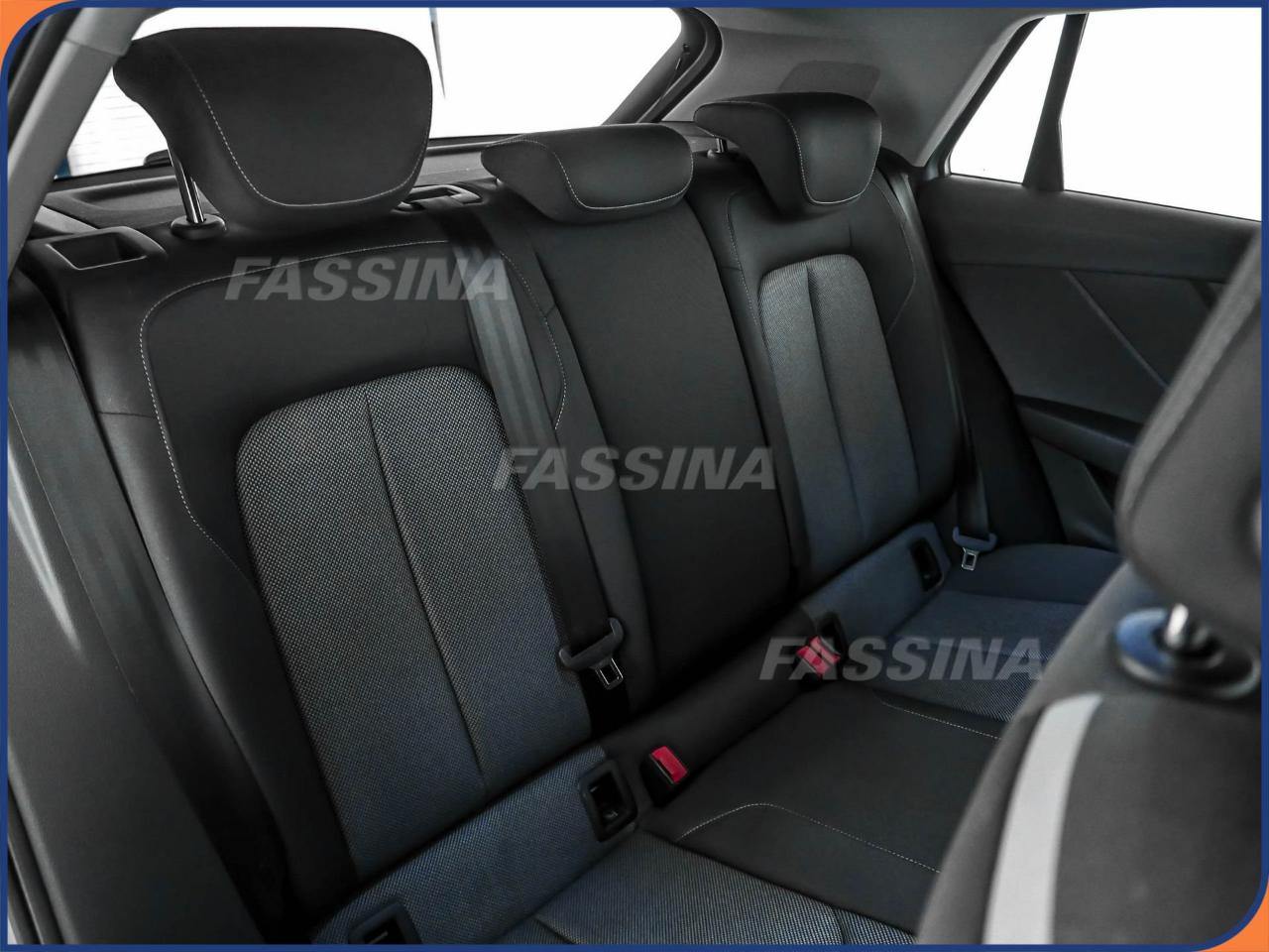 Audi Audi Q2 usata, con cerchi in lega