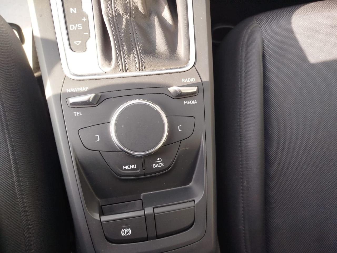 Audi Audi Q2 usata, con park distance control