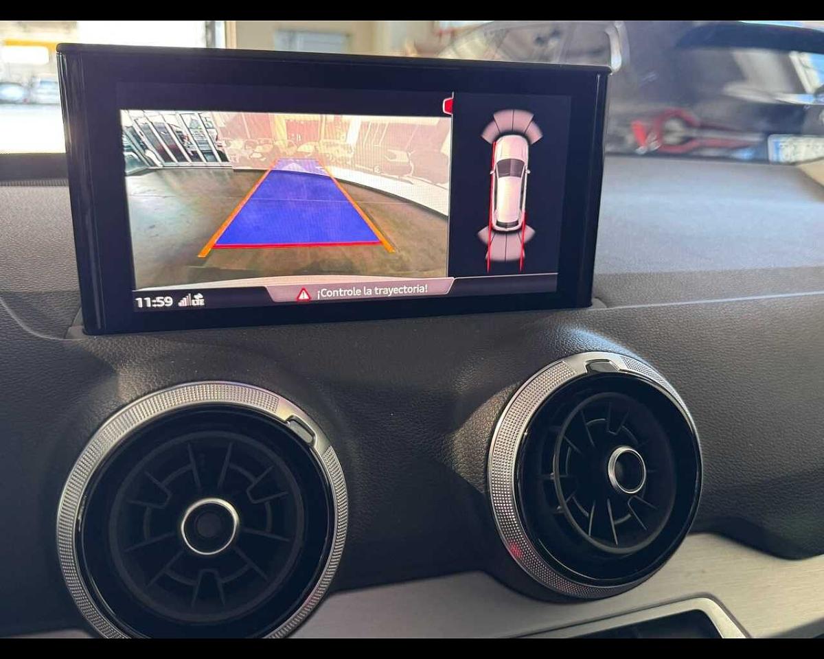 Audi Audi Q2 usata, con interno black