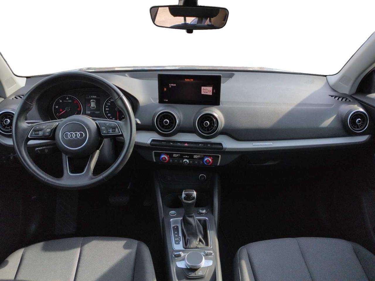 Audi Audi Q2 usata, con cerchi in lega leggera