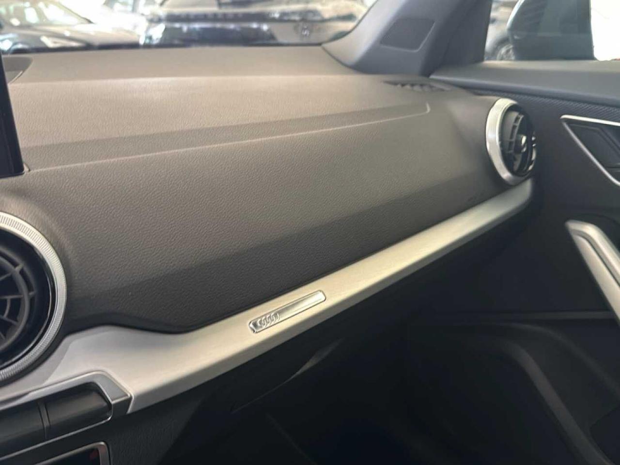 Audi Audi Q2 usata 10