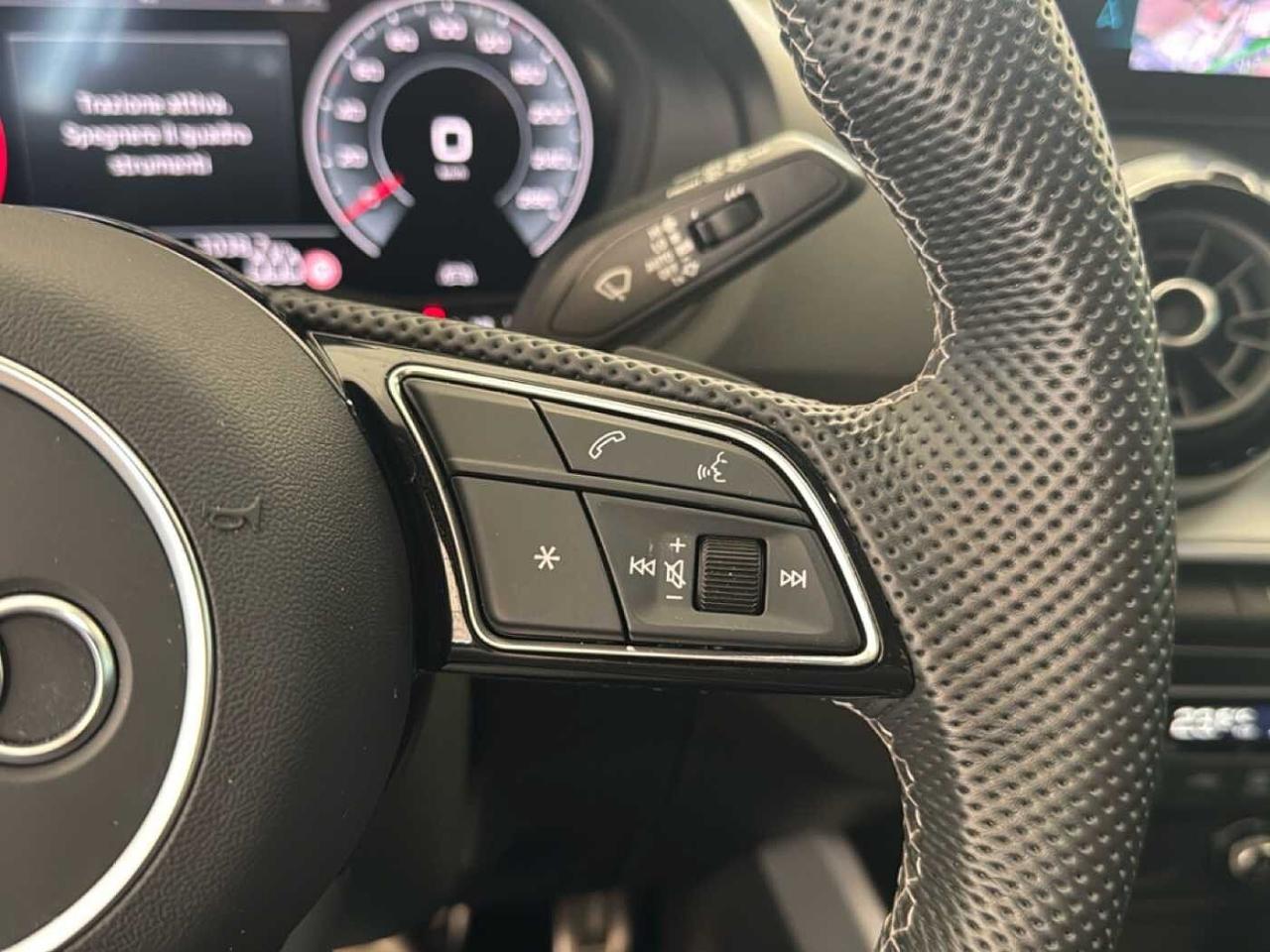 Audi Audi Q2 usata 13