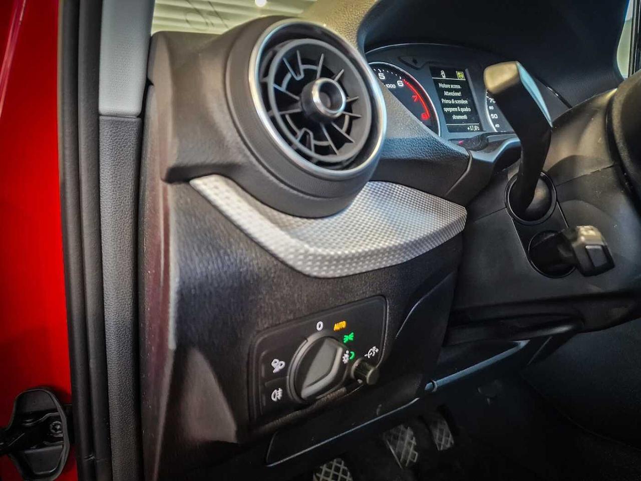 Audi Audi Q2 usata 19