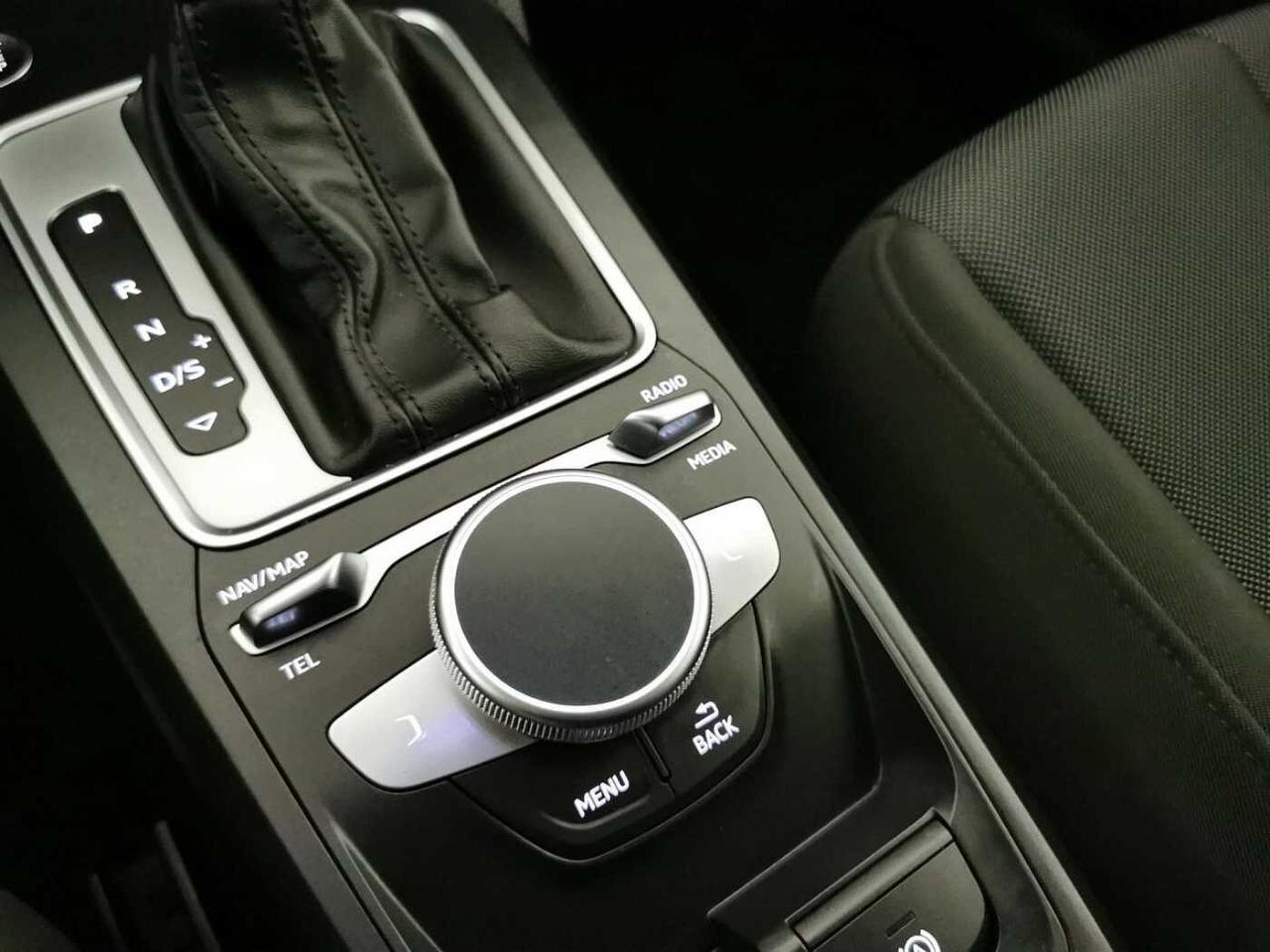 Audi Audi Q2 usata 8