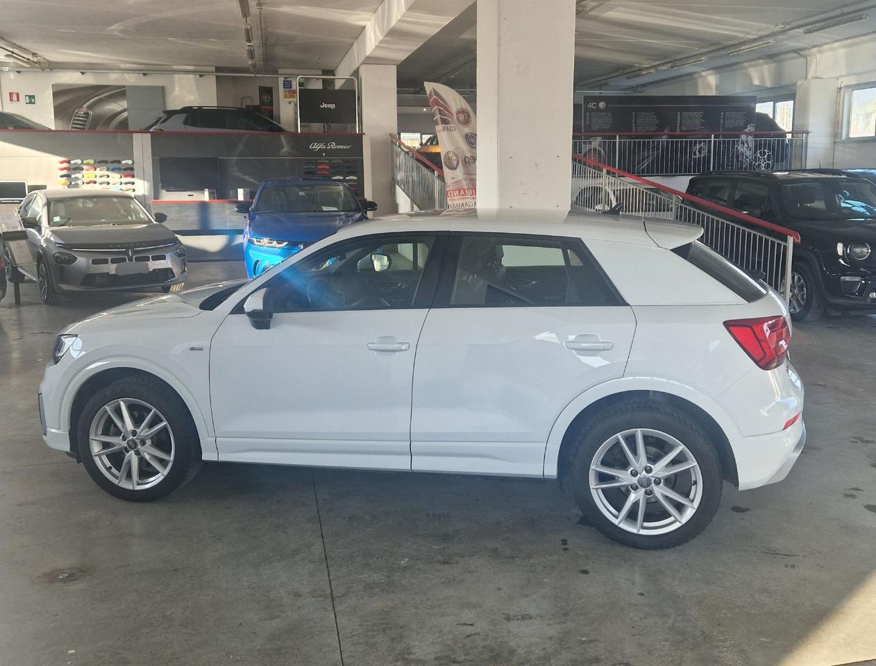 Audi Audi Q2 usata 14