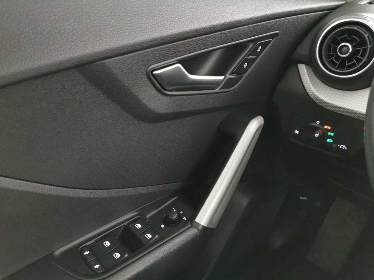 Audi Audi Q2 usata 14