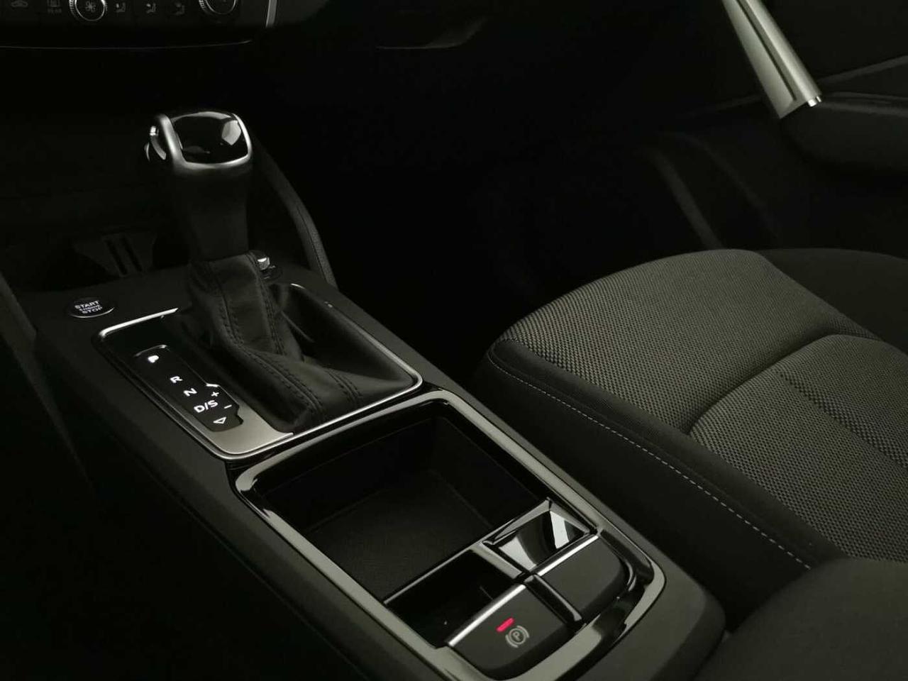 Audi Audi Q2 usata 9