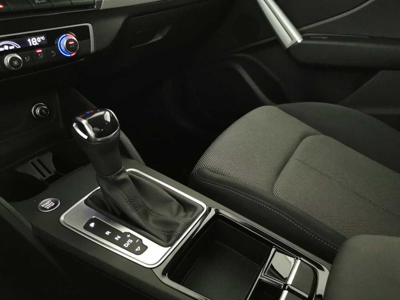 Audi Audi Q2 usata 9