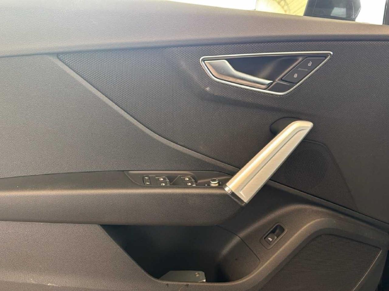 Audi Audi Q2 usata 9