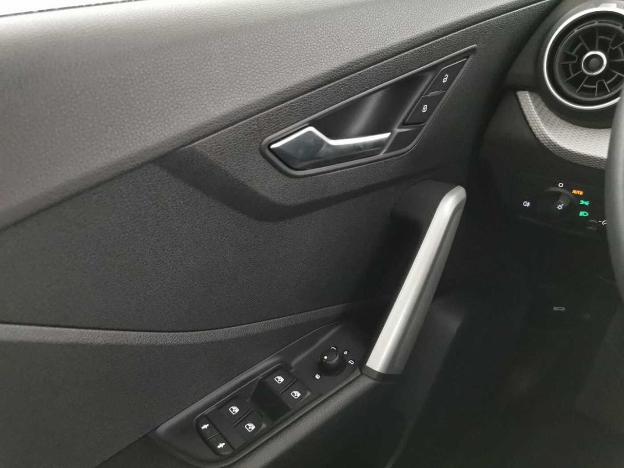 Audi Audi Q2 usata 16