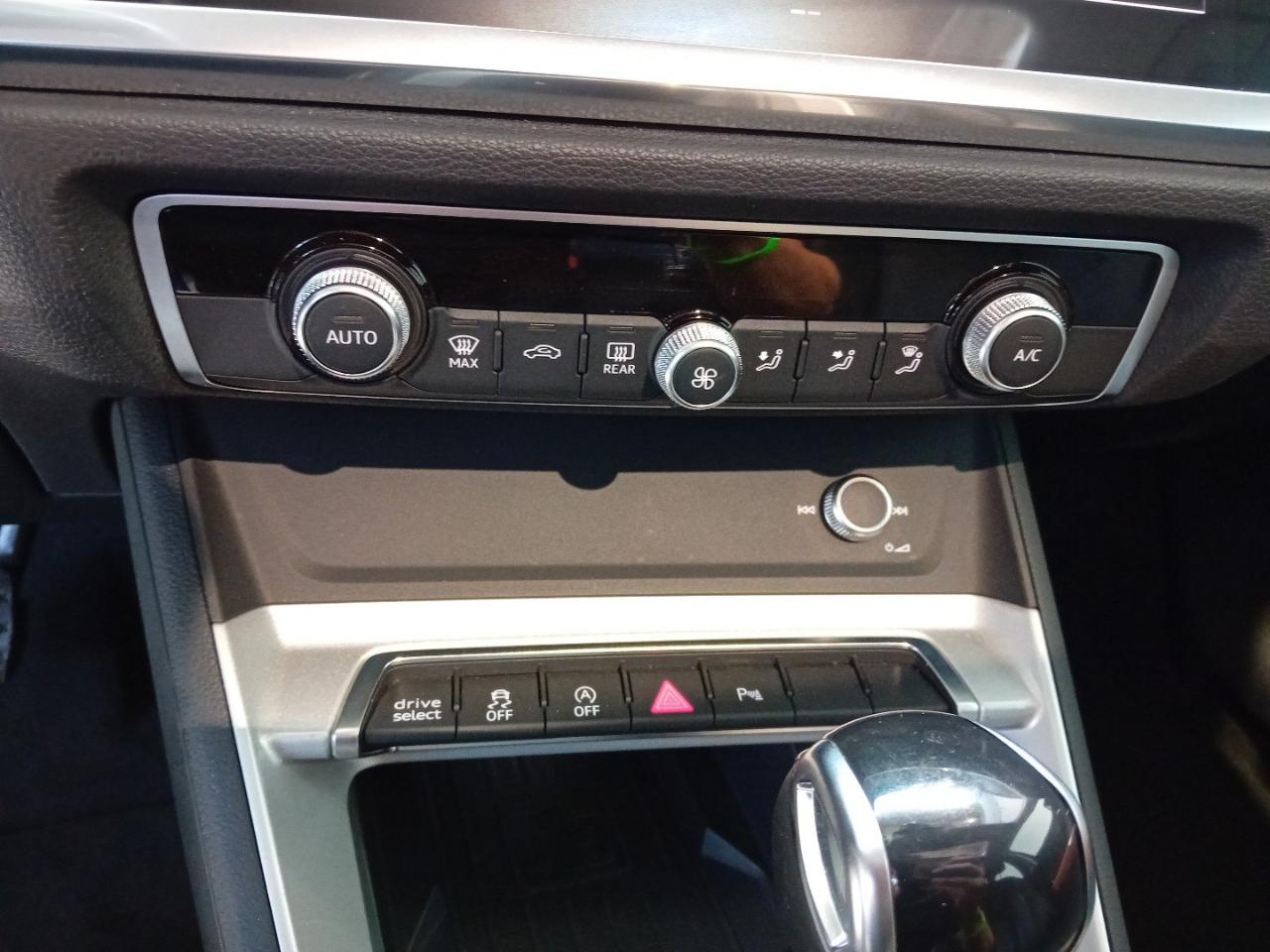 Audi Audi Q3 usata 10