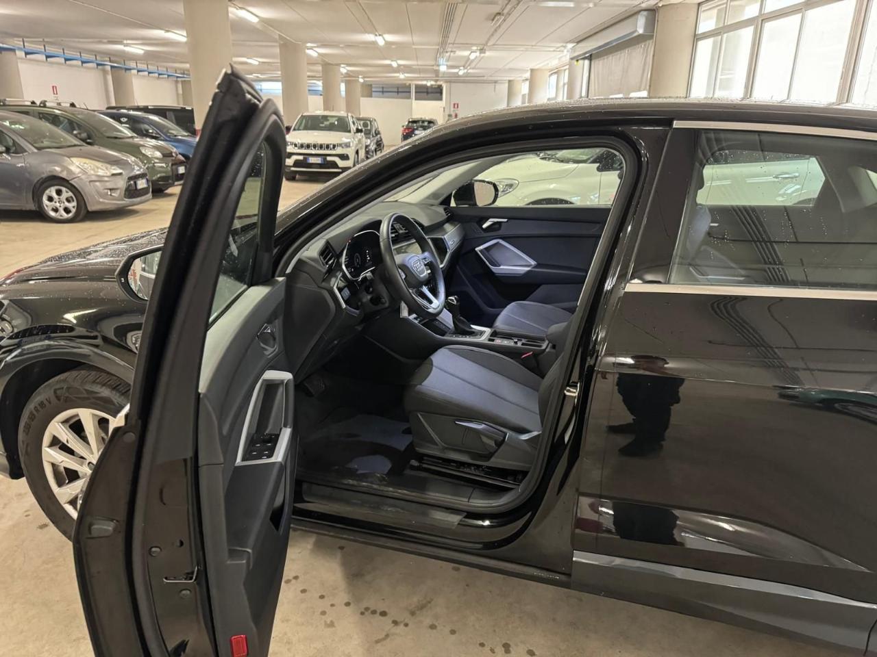 Audi Audi Q3 usata 12