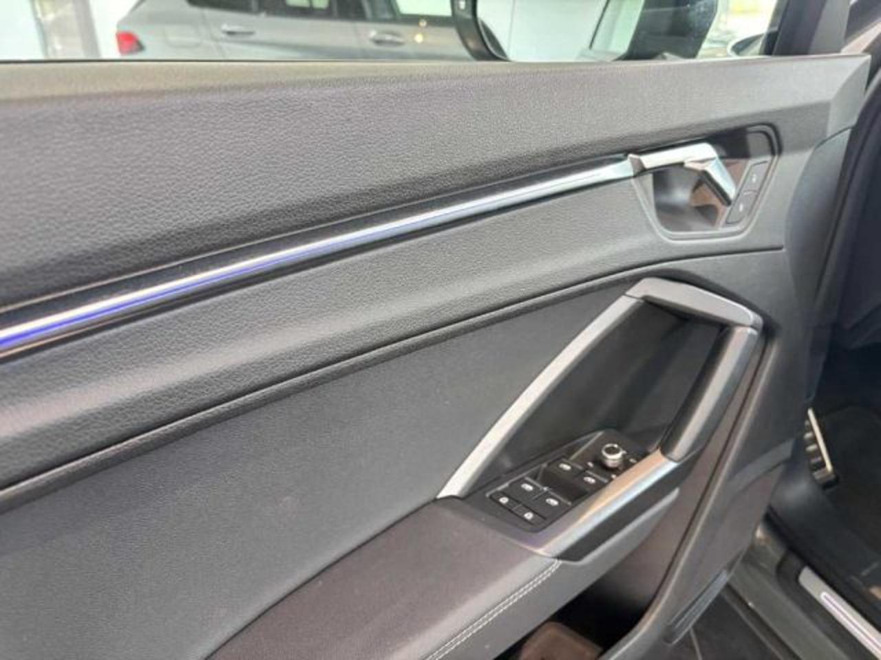 Audi Audi Q3 usata 10