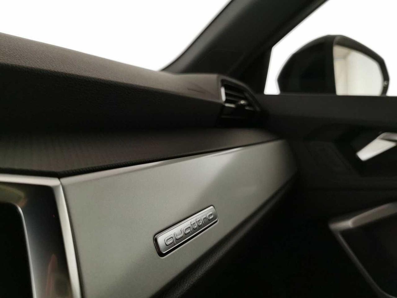 Audi Audi Q3 usata 12