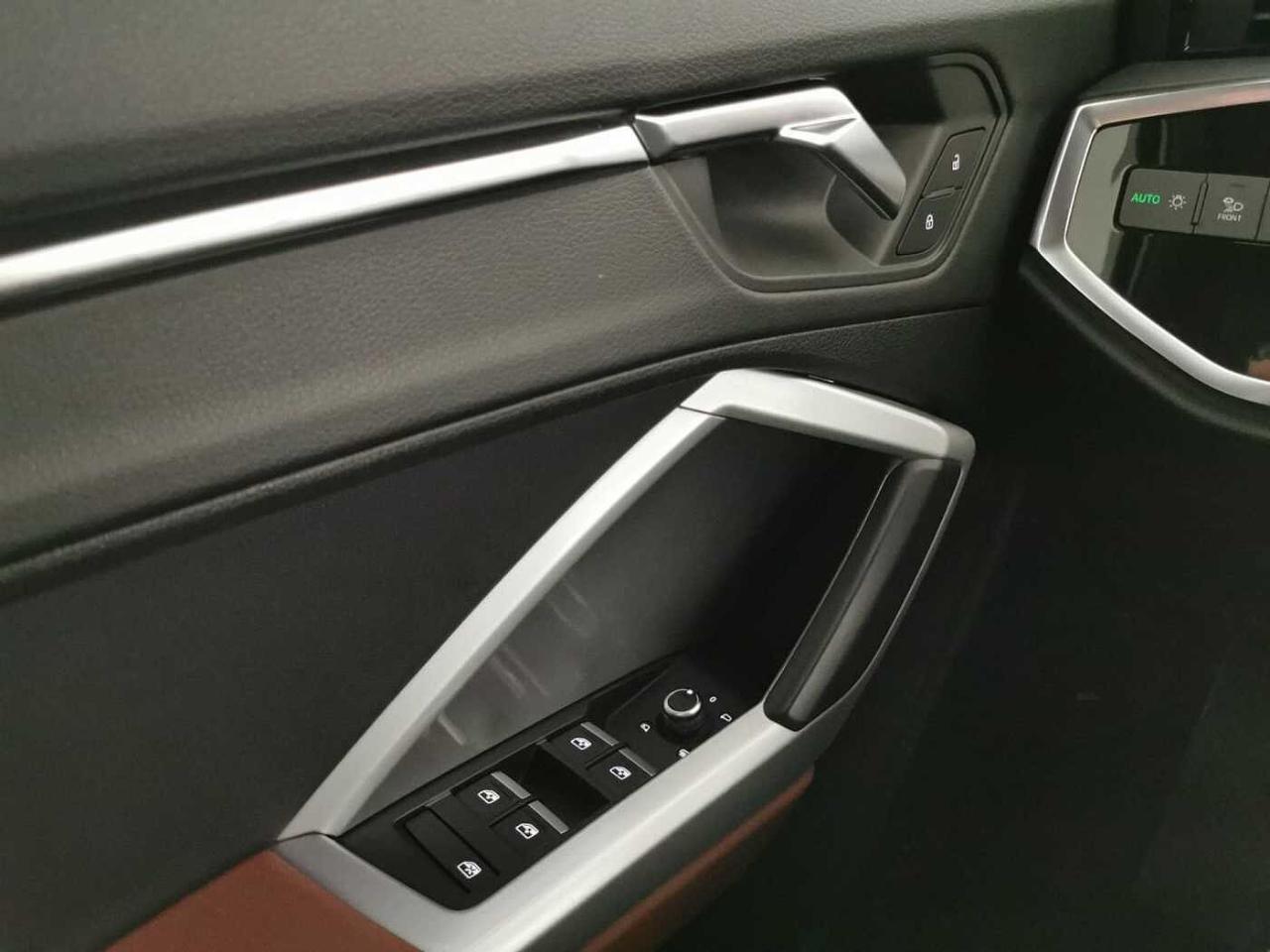 Audi Audi Q3 usata 16