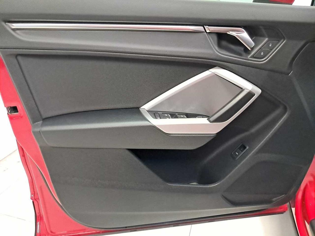 Audi Audi Q3 usata 12