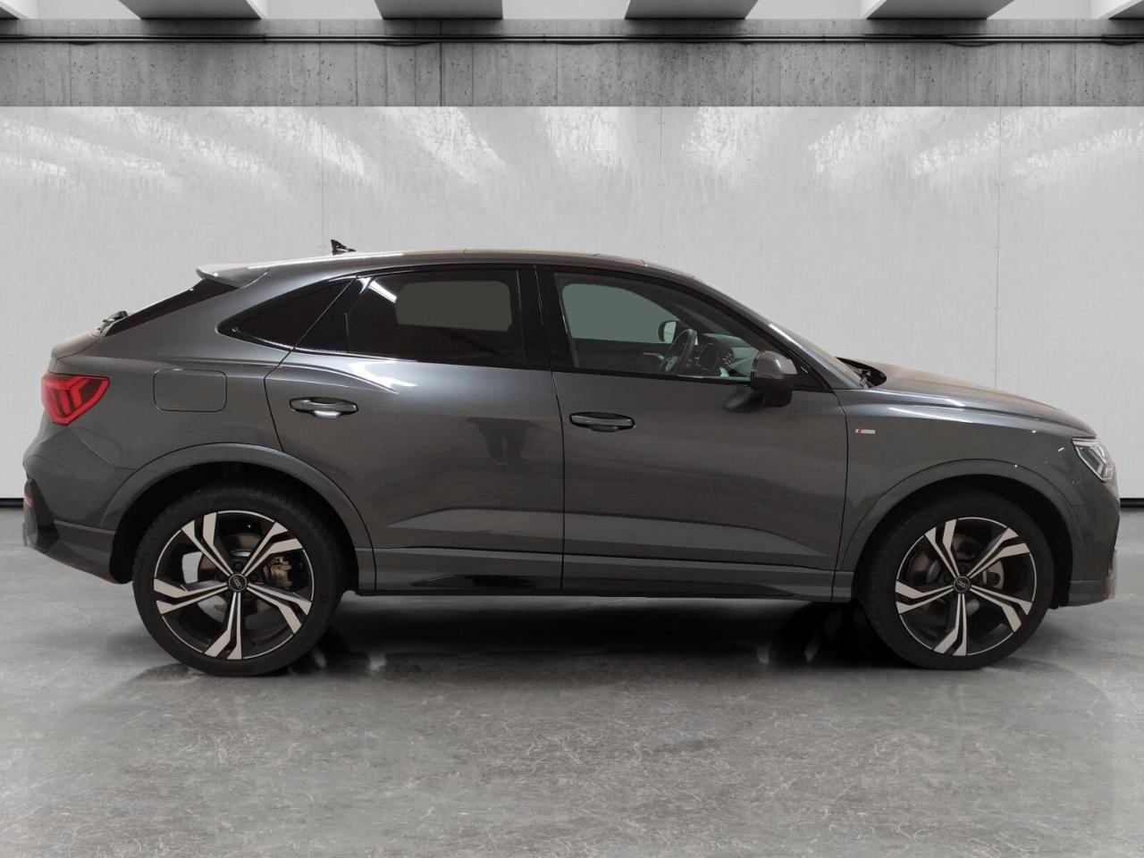 Audi Audi Q3 usata 19