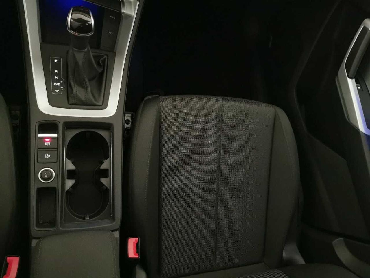 Audi Audi Q3 usata 10
