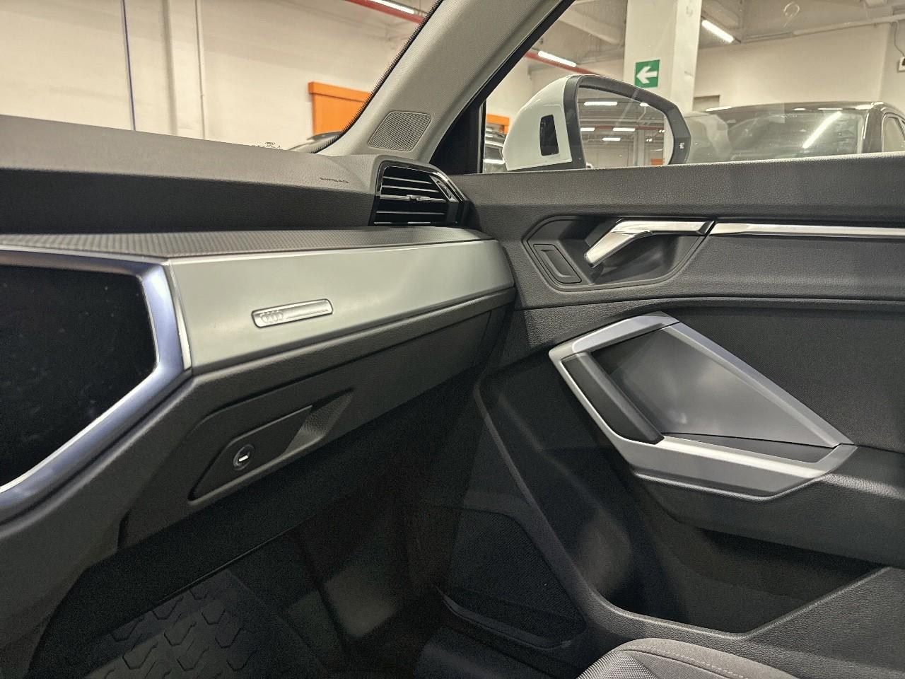 Audi Audi Q3 usata 12