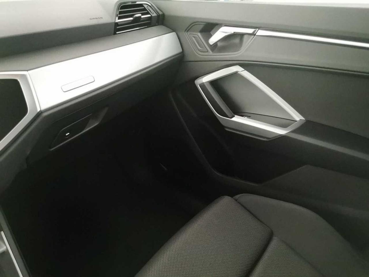 Audi Audi Q3 usata 10
