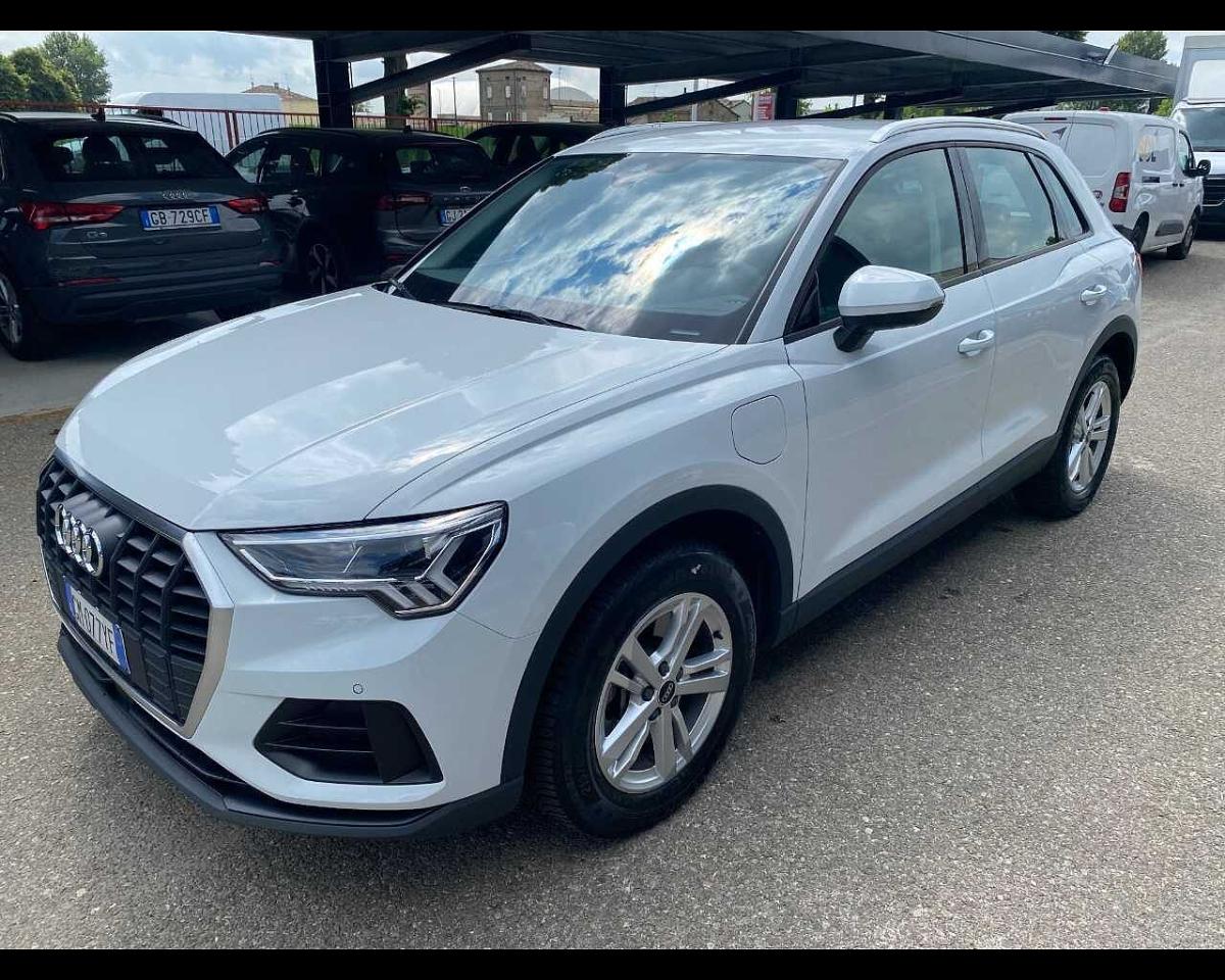 Audi Q3 Q3 45 1.4 tfsi e business s-tronic 