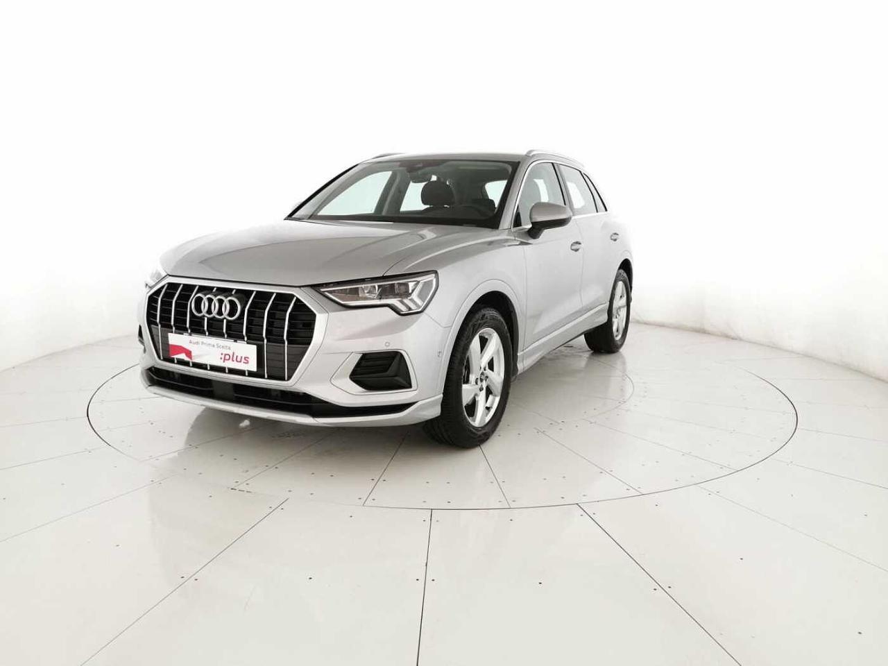 Audi Q3 Q3 35 1.5 TFSI Business Advanced 