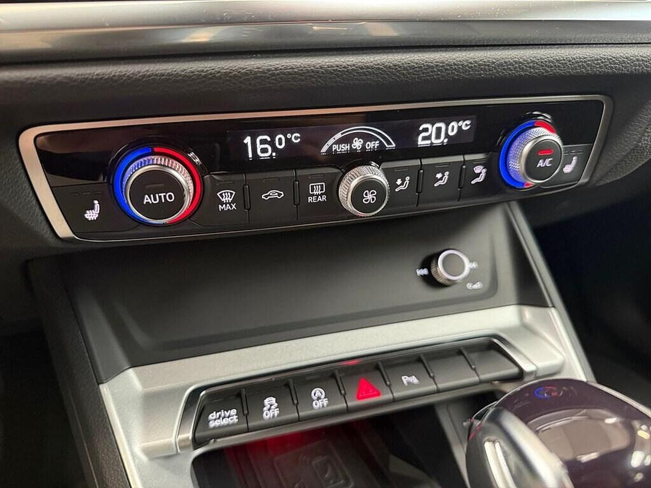 Audi Audi Q3 usata 10