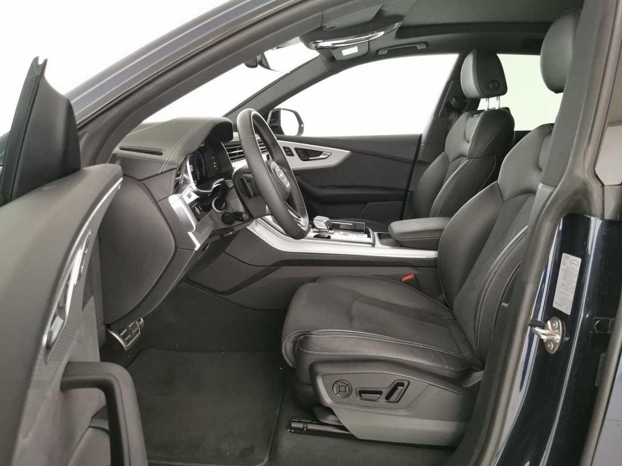 Audi Q8 - Foto 3