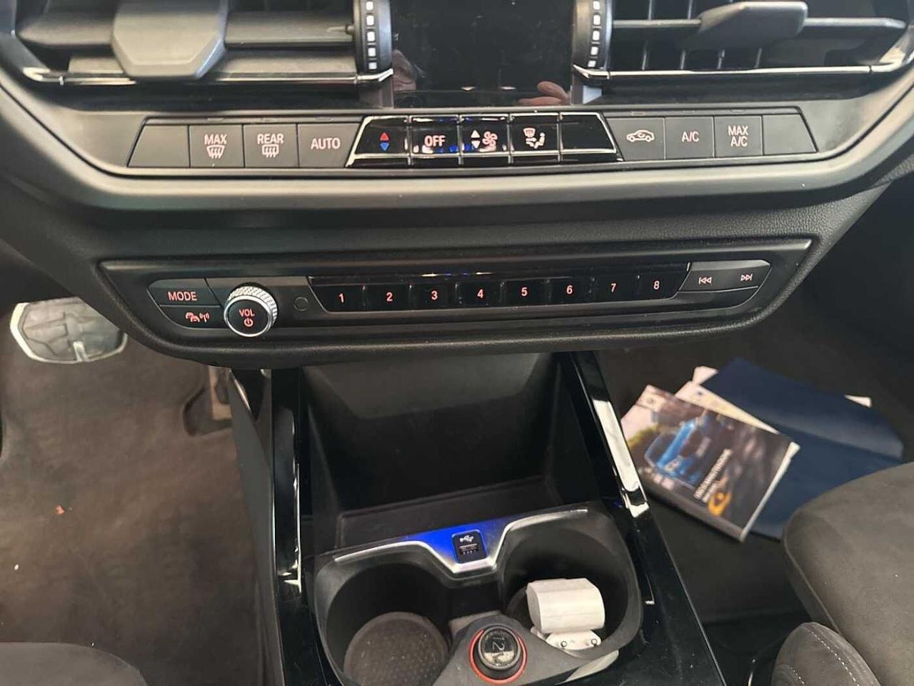 BMW Bmw Serie 1 usata, con bracciolo porta oggetti