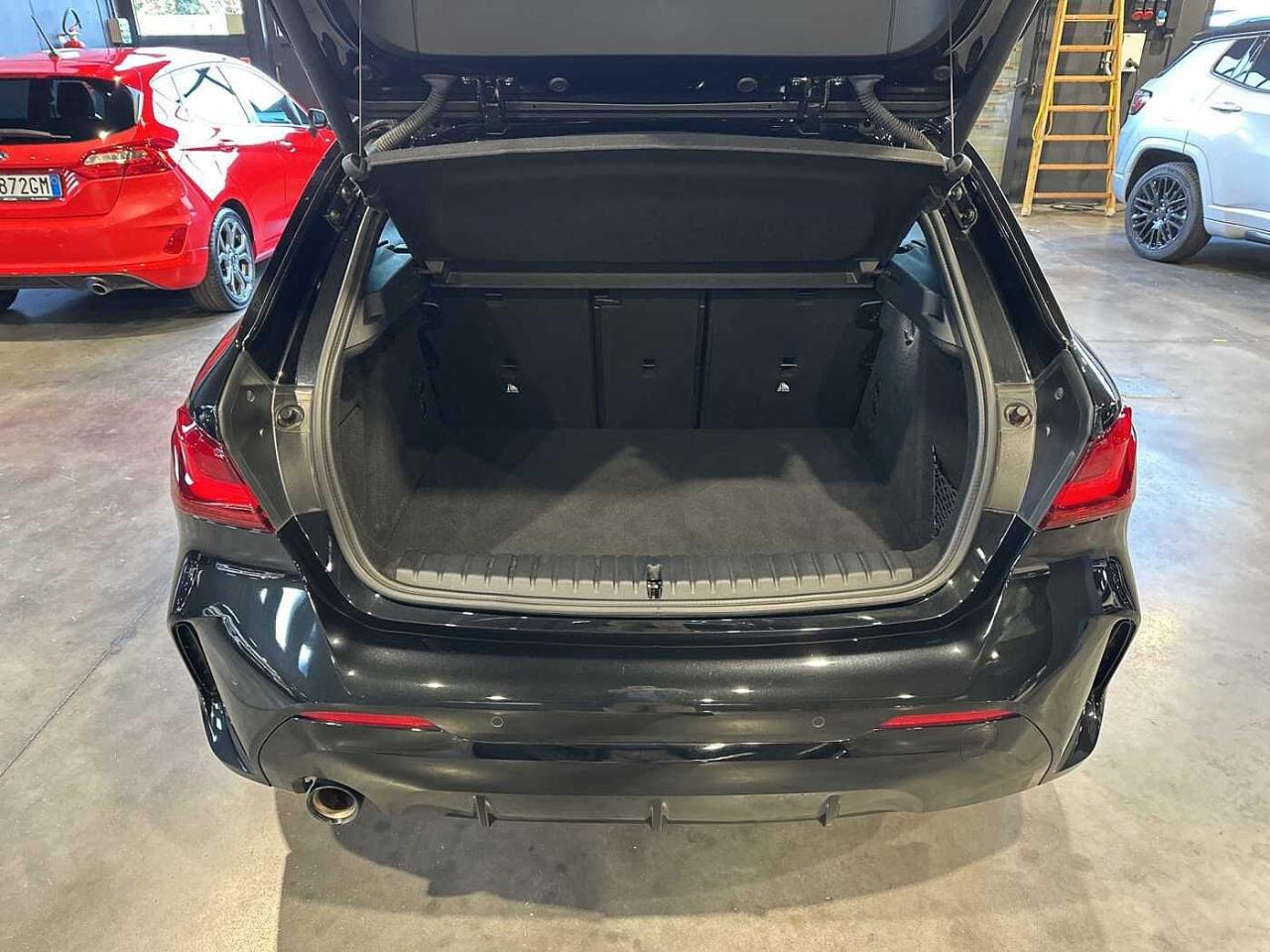 BMW Bmw Serie 1 usata, con 4x Airbag (fontali + laterali)