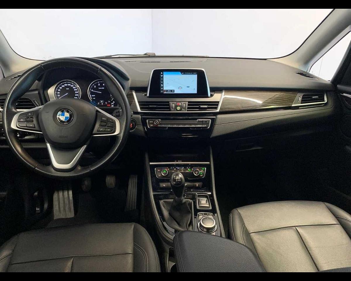 BMW Bmw Serie 2 usata, con volante in pelle