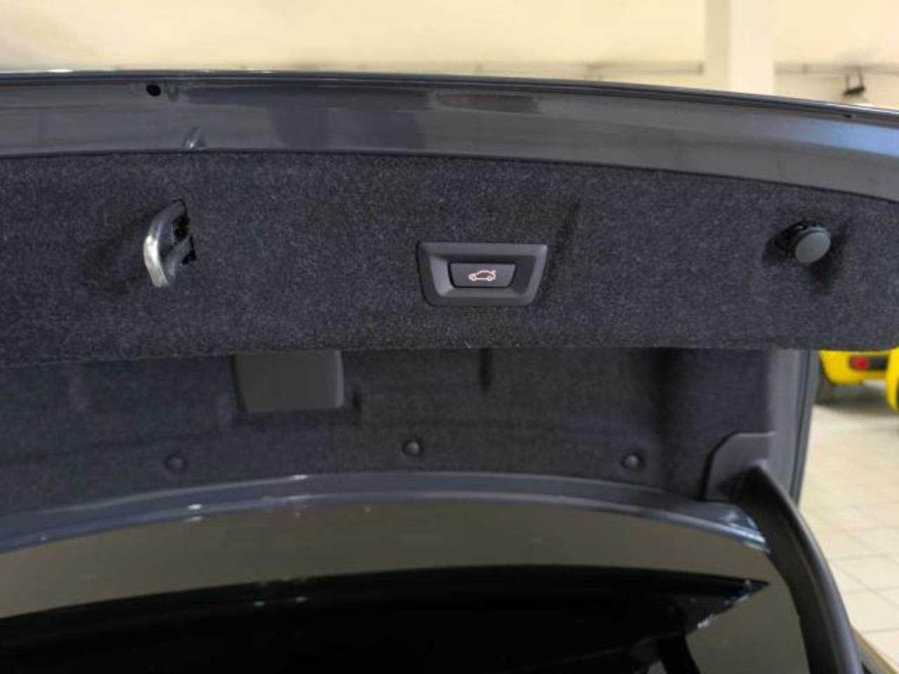 BMW Bmw Serie 3 usata, con servo sterzo