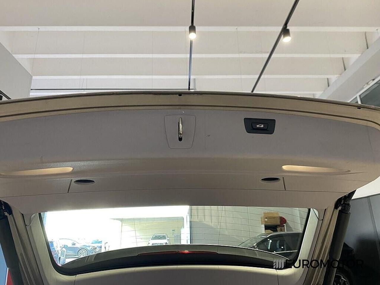 BMW Bmw Serie 3 usata, con interno black