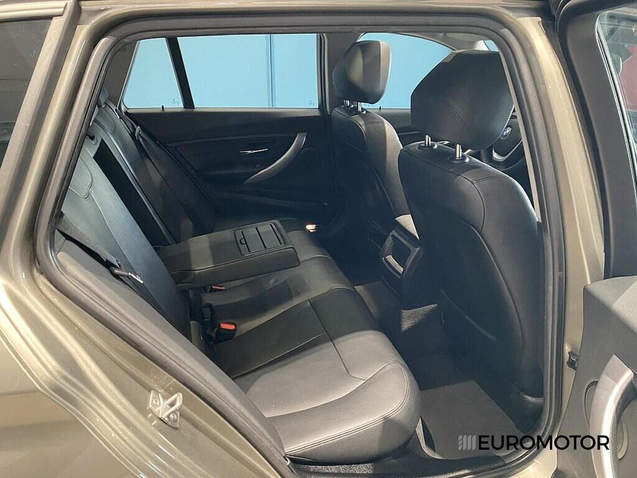 BMW Bmw Serie 3 usata, con luci diurne a led