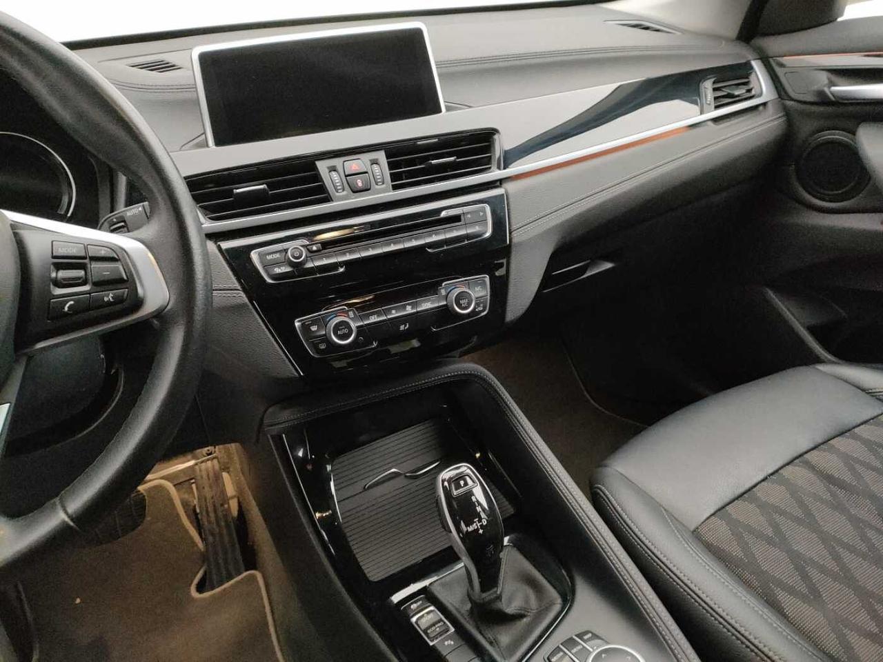 BMW Bmw X1 usata, con bracciolo porta oggetti