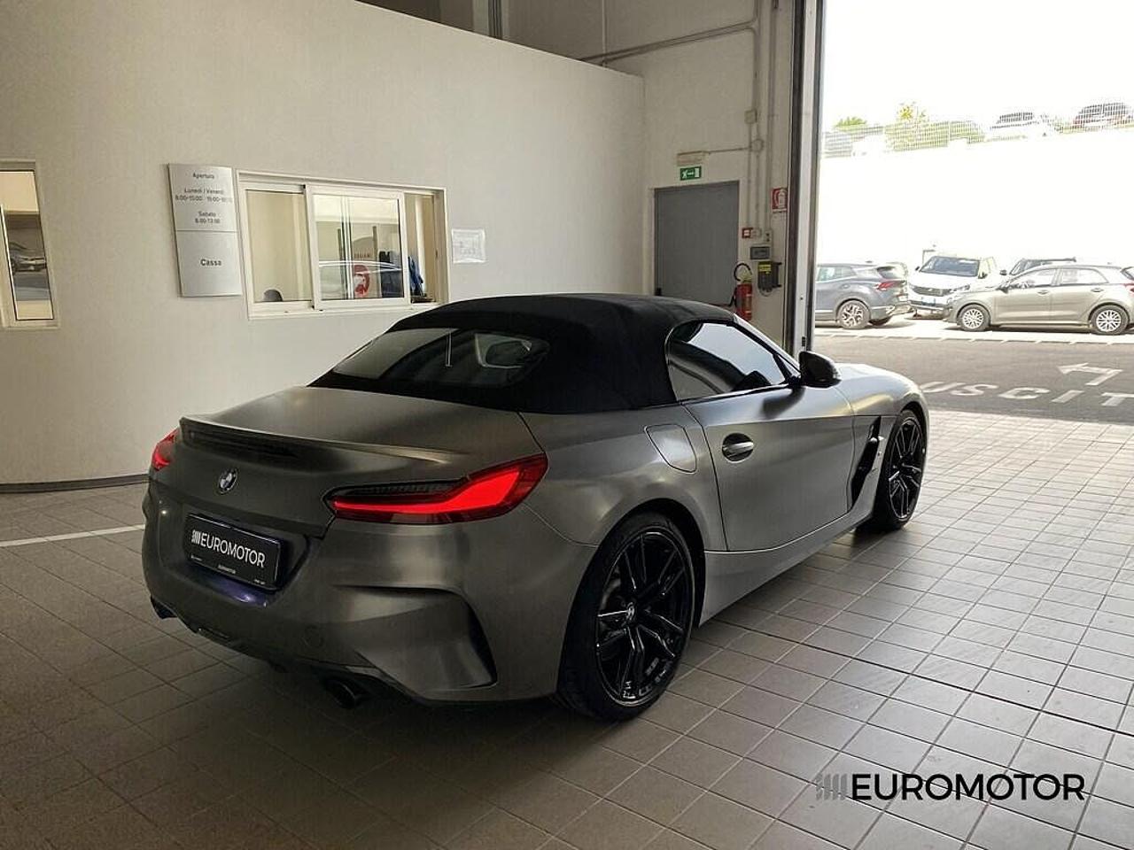 BMW Bmw Z4 usata, con bracciolo porta oggetti