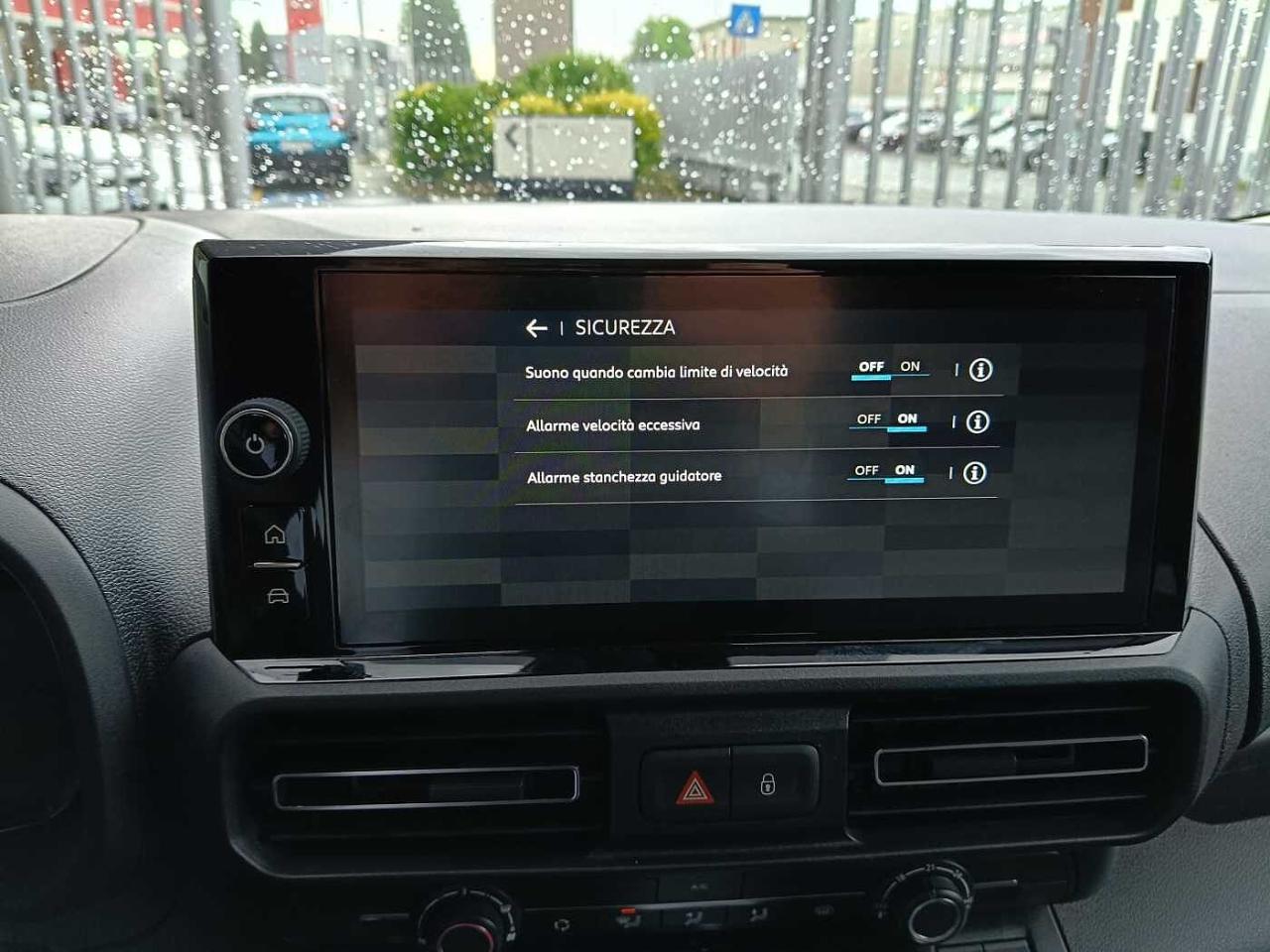 Citroën Citroën Berlingo usata, con ABS + AFU + ESC + ASR; ESC + Hill Assist