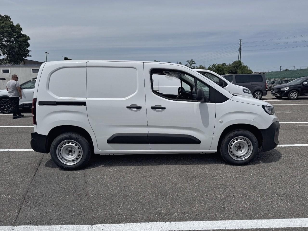 Citroën Citroën Berlingo usata, con chiusura centralizzata a distanza , incl. bagagliaio