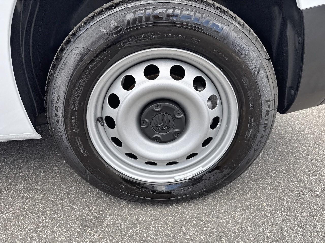 Citroën Citroën Berlingo usata, con 4 freni a disco con 2 dischi ventilati