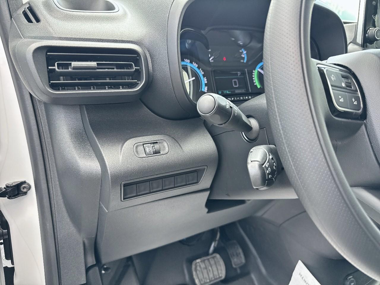 Citroën Citroën Berlingo usata, con comandi audio al volante