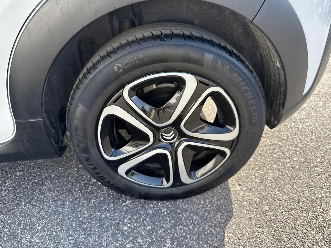 Citroën Citroën C3 usata, con 6 altoparlanti