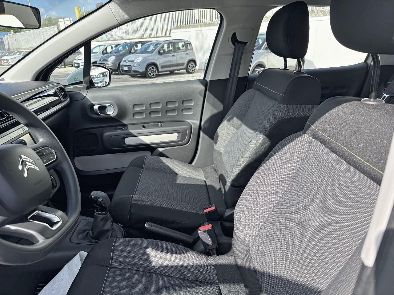 Citroën Citroën C3 usata, con copertura bagagli rigida