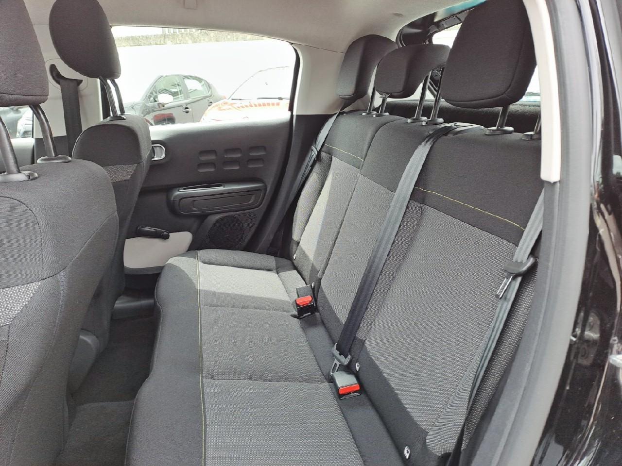 Citroën Citroën C3 usata, con 2 poggiatesta sedili ant. , con reg. in altezza, 3 poggiatesta sedili post. , con reg. in altezza